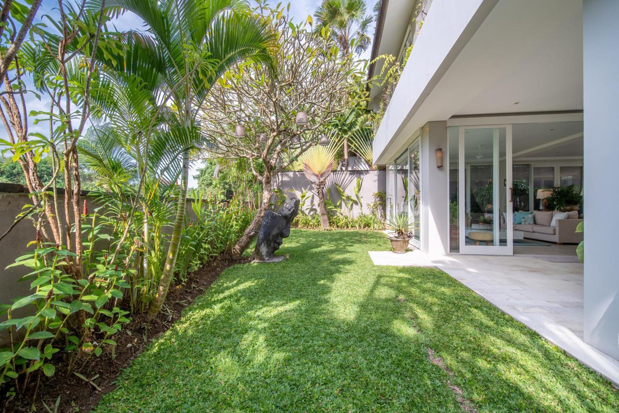 קנגו Villa Sunsara 4 - Enchanting 4Br Villa In A Great Location מראה חיצוני תמונה